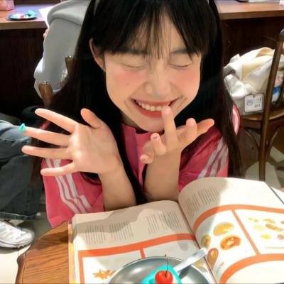 捅马蜂窝的女孩